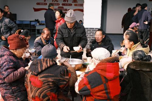 冬至到 包饺子 吃饺子 荣昌“小院讲堂”开设幸福宴