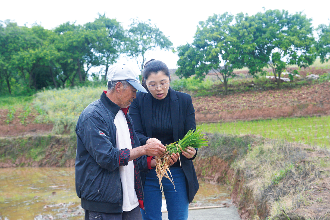 姜秀梅：用脚丈量民情 用心守护乡村