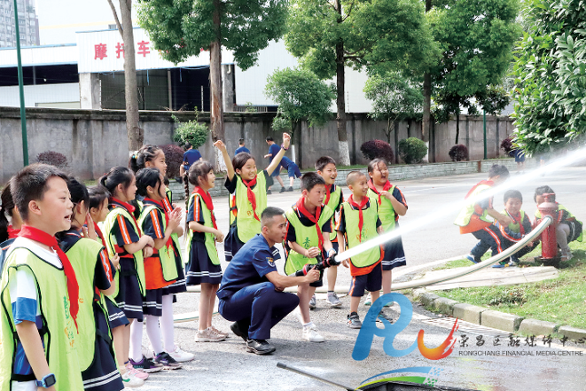 团区委：为未成年人健康成长撑起一片“蓝天”