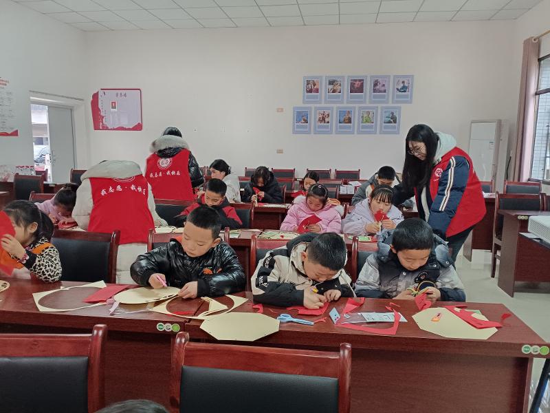 新春剪福传文明 童心共筑核心价值观