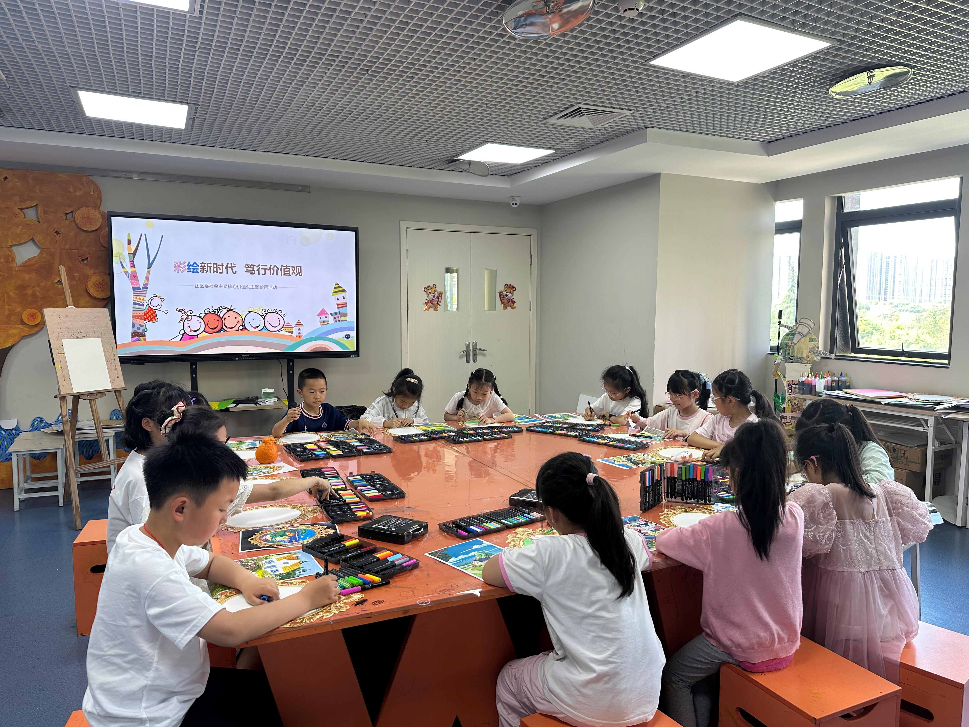 2025年7月21日，荣昌团区委开展彩绘新时代 笃行价值观主题活动.jpg